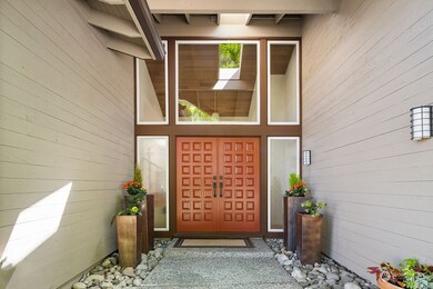 9435 SE 52nd St, Mercer Island, WA 98040 - photo 4