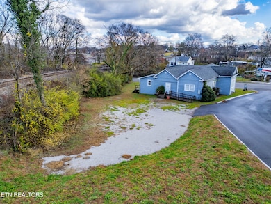 400 N Main St, Clinton, TN 37716 - photo 6