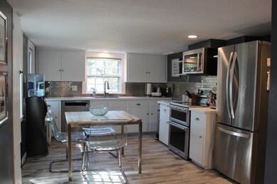145 Fruit St, Hopkinton, MA 01748 - photo 3