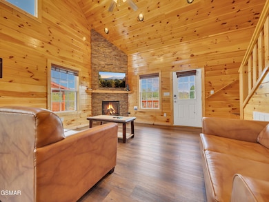 218 Caton Rd, Sevierville, TN 37862 - photo 4