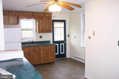 7856 Mentzer Gap Rd, Waynesboro, PA 17268 - photo 2