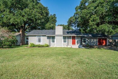 406 Baker Dr, Tomball, TX 77375 - photo 3