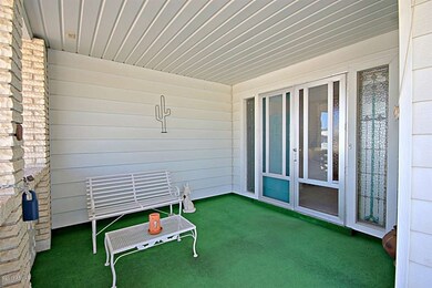 10547 W Mission Ln, Sun City, AZ 85351 - photo 3