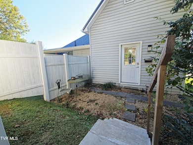 1001 Virginia Ave, Bristol, TN 37620 - photo 5