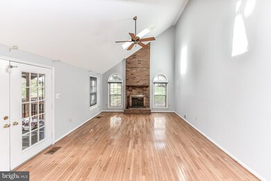 8337 Argent Cir, Fairfax Station, VA 22039 - photo 6