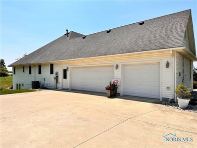 2865 Sampson Rd, Pemberville, OH 43450 - photo 3