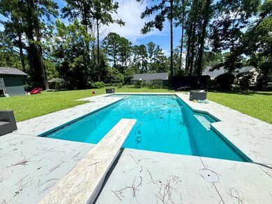 in ground gunite salt water pool