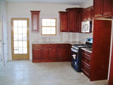 309 Kingsley Ave, Staten Island, NY 10314 - photo 5