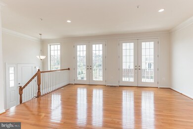 24994 Glasgow Heights Terrace, Chantilly, VA 20152 - photo 4