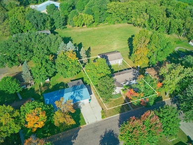 223 Maple St N, Lester Prairie, MN 55354 - photo 2