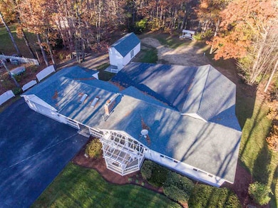 10 W Chamberlain Rd, MerriMacK, NH 03054 - photo 3