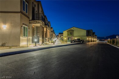 10559 Ridge Glow Ave, Las Vegas, NV 89166 - photo 7