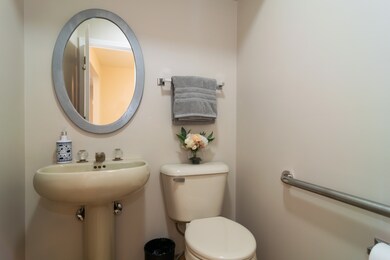 1/2 Bath
