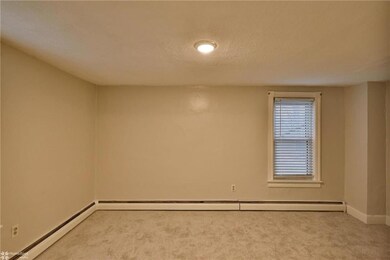 538 E Walnut St, Nazareth, PA 18064 - photo 5