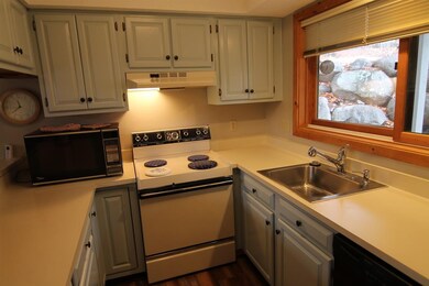 6 Ridge Rd unit 4, Lincoln, NH 03251 - photo 3