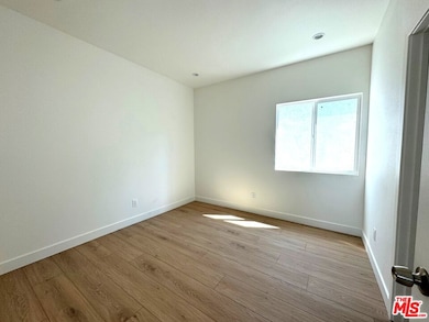 1220 W 25th St unit 1/2, Los Angeles, CA 90007 - photo 2