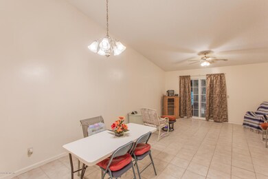 206 Aquarius Cir N, Jacksonville, FL 32216 - photo 5