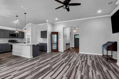 108 Kiowa Dr W, Lake Kiowa, TX 76240 - photo 2