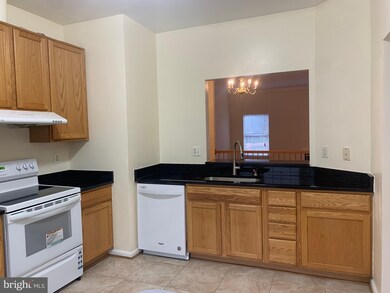 12926 Boggy Trail Way unit 61, Germantown, MD 20876 - photo 3