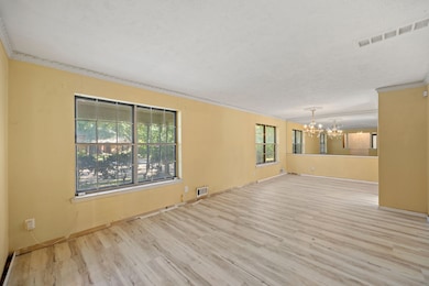 6925 Galemeadow Cir, Dallas, TX 75214 - photo 5