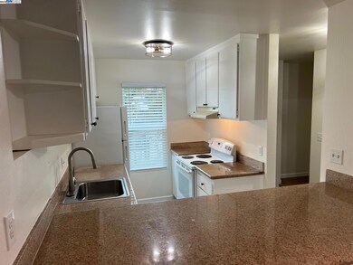 3499 Norton Way unit 8, Pleasanton, CA 94566 - photo 4