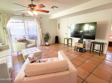 2107 E Monte Vista Rd, Phoenix, AZ 85006 - photo 6