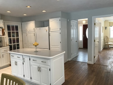 15 Jorie Ln, Walpole, MA 02081 - photo 2