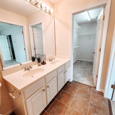 5531 Red Robin Rd, Raleigh, NC 27613 - photo 7