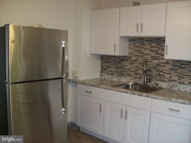 217 Easton Rd unit 1 ST FLOOR, Willow Grove, PA 19090 - photo 3