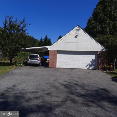 4312 Briggs Chaney Rd, Beltsville, MD 20705 - photo 4