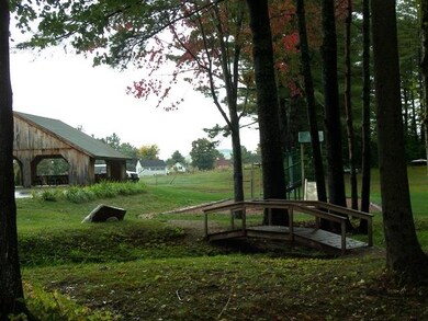 72 Crescent St unit 208-97-28-1, Plymouth, NH 03264 - photo 3