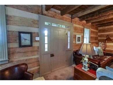 Entry/Foyer.