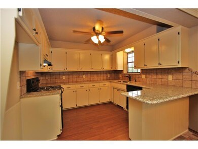 118 Cedar Springs Dr, Tuttle, OK 73089 - photo 4