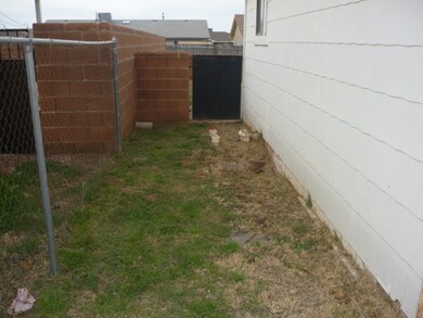 302 Plainview Dr, Alamogordo, NM 88310 - photo 5