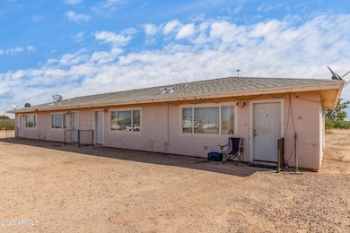 4015 N Montezuma Dr unit B, Eloy, AZ 85131 - photo 5