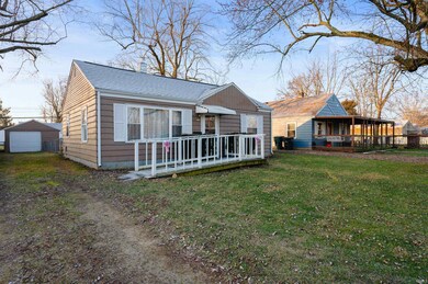 1707 E 23rd St, Muncie, IN 47302 - photo 2