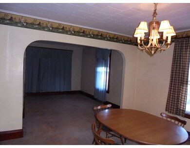 18 Lakeview Ave, Ludlow, MA 01056 - photo 5