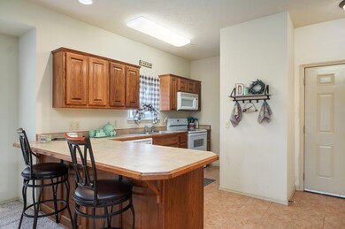 5 Bermuda Dr Unit 2-6