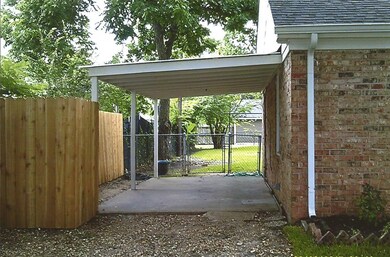 1212 Houston St, Rosenberg, TX 77471 - photo 2