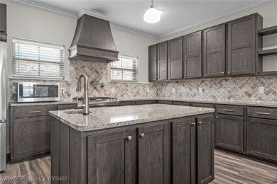 9223 R A Young Jr Dr, Barling, AR 72923 - photo 4