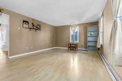 46 Vincent Cir, Worcester, MA 01604 - photo 6