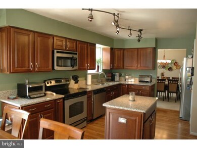 400 Logan Dr, Hatfield, PA 19440 - photo 7