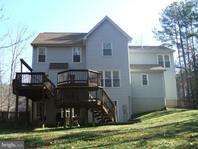 12724 Banner Plantation Dr, Fredericksburg, VA 22407 - photo 7
