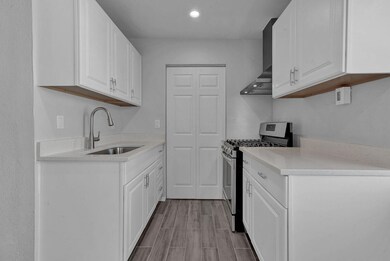 7812 Hacienda Ave, El Paso, TX 79915 - photo 3