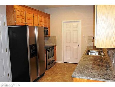 219 Scotts Creek Rd, Statesville, NC 28625 - photo 5