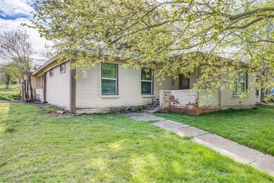 944 Walter St, Bedford, TX 76022 - photo 3