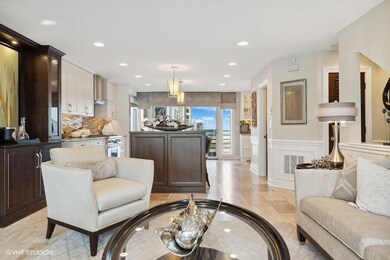 02_409LakeDr_Unit11_10002_LivingRoom_Low