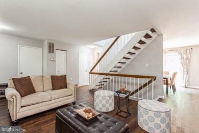 20509 Neerwinder St, Germantown, MD 20874 - photo 2