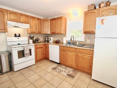 44 Bristol St, Worcester, MA 01606 - photo 4