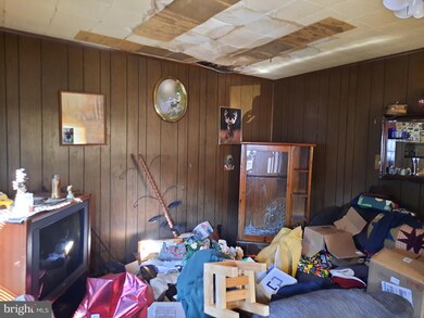 159 Lauderburn Ave, Weatherly, PA 18255 - photo 3